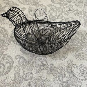 French country metal wire chicken basket